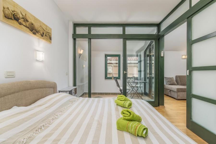 Apartment Matea Novigrad  ภายนอก รูปภาพ